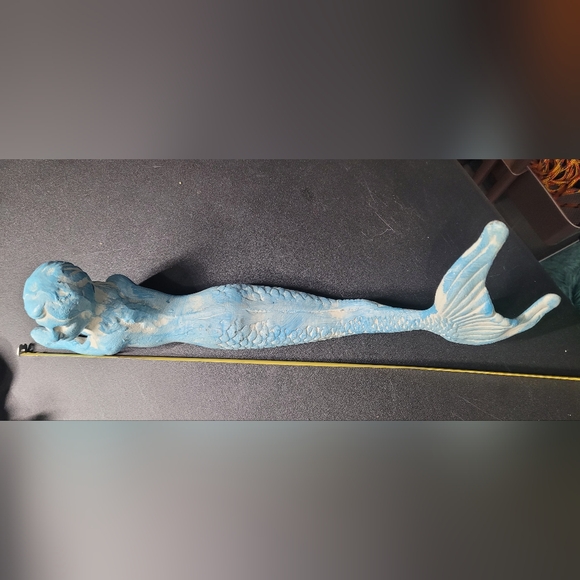 Large Cast Iron Mermaid - Picture 2 of 4